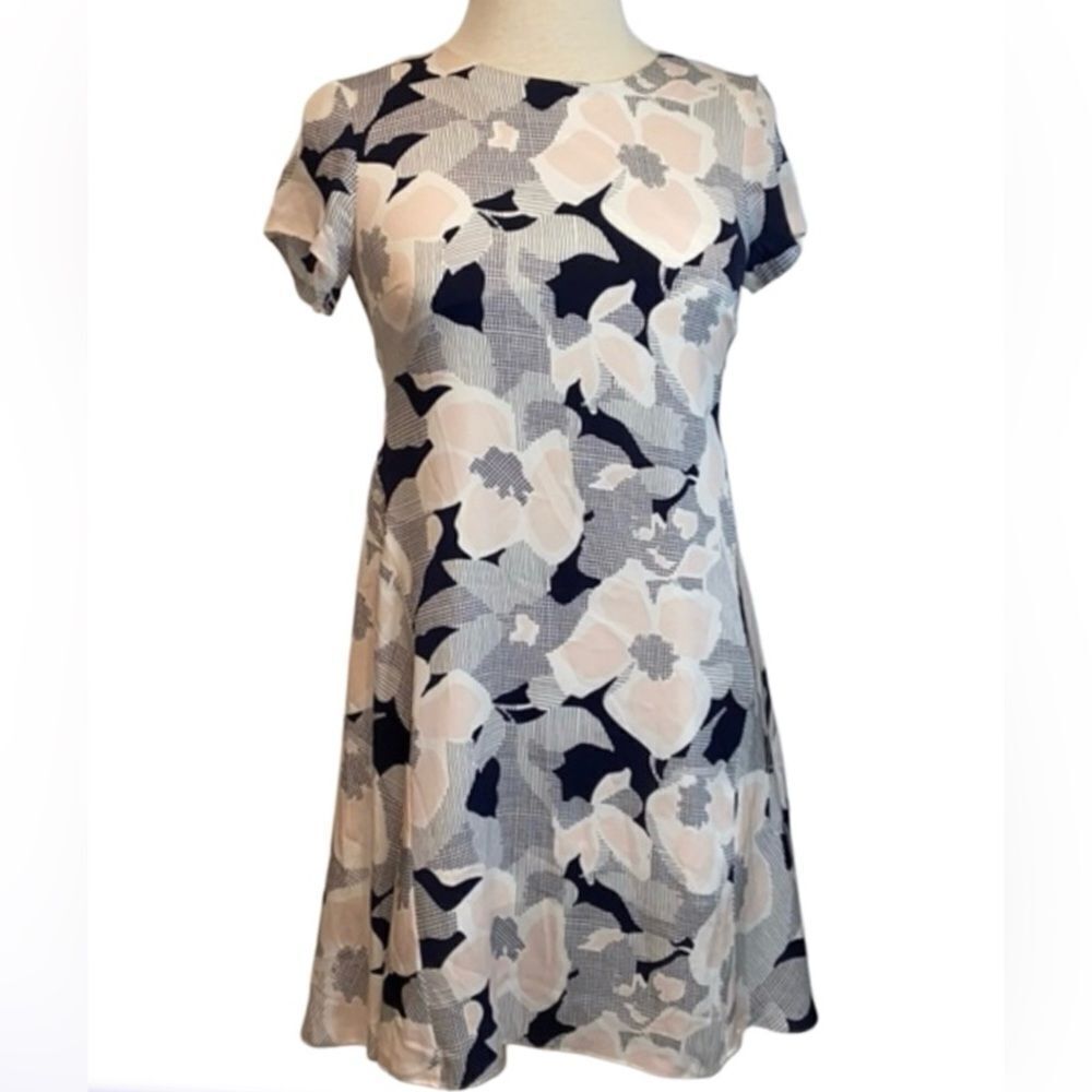 Club Monaco‎ - Women's Shift Cap Sleeve Lightweight Floral Dress - Sz 6 - Multi